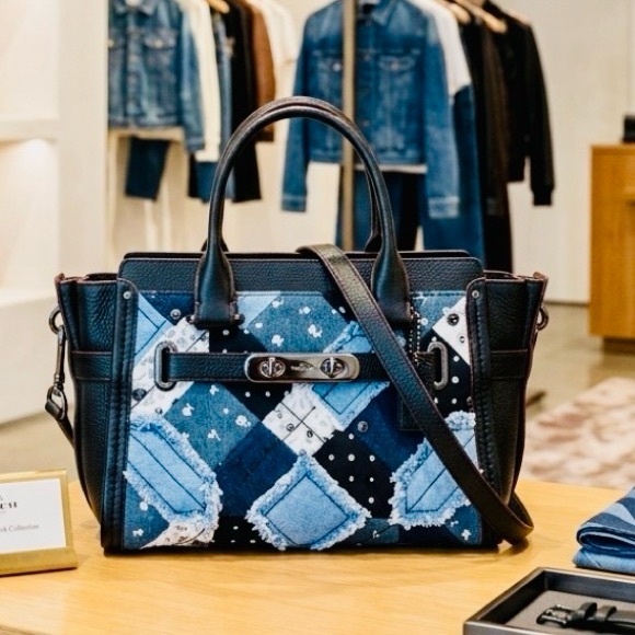 Coach 2016 Swagger 27 Canyon Quilt Denim Patchwork 2-way bag Pebble Leather- EUC - Picture 2 of 16